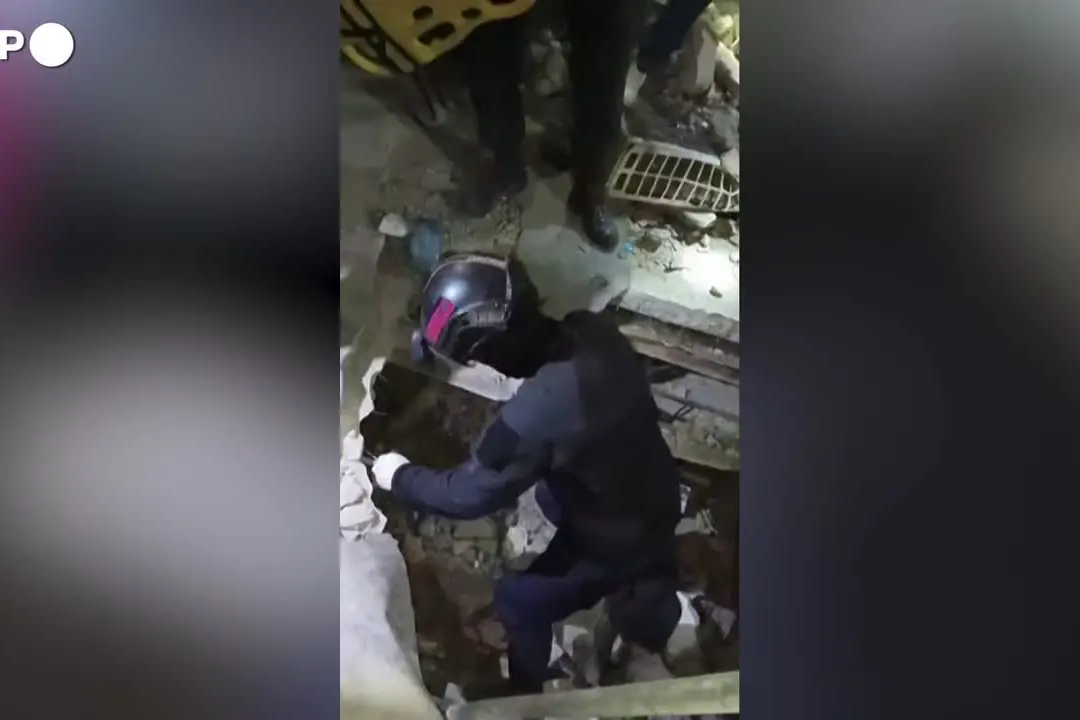 Venezuela, soccorritori continuano le ricerche tra le macerie a Caraballeda 