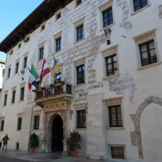 Fenalt al Comune di Trento: «Rimborsi agli operai o sarà causa legale»