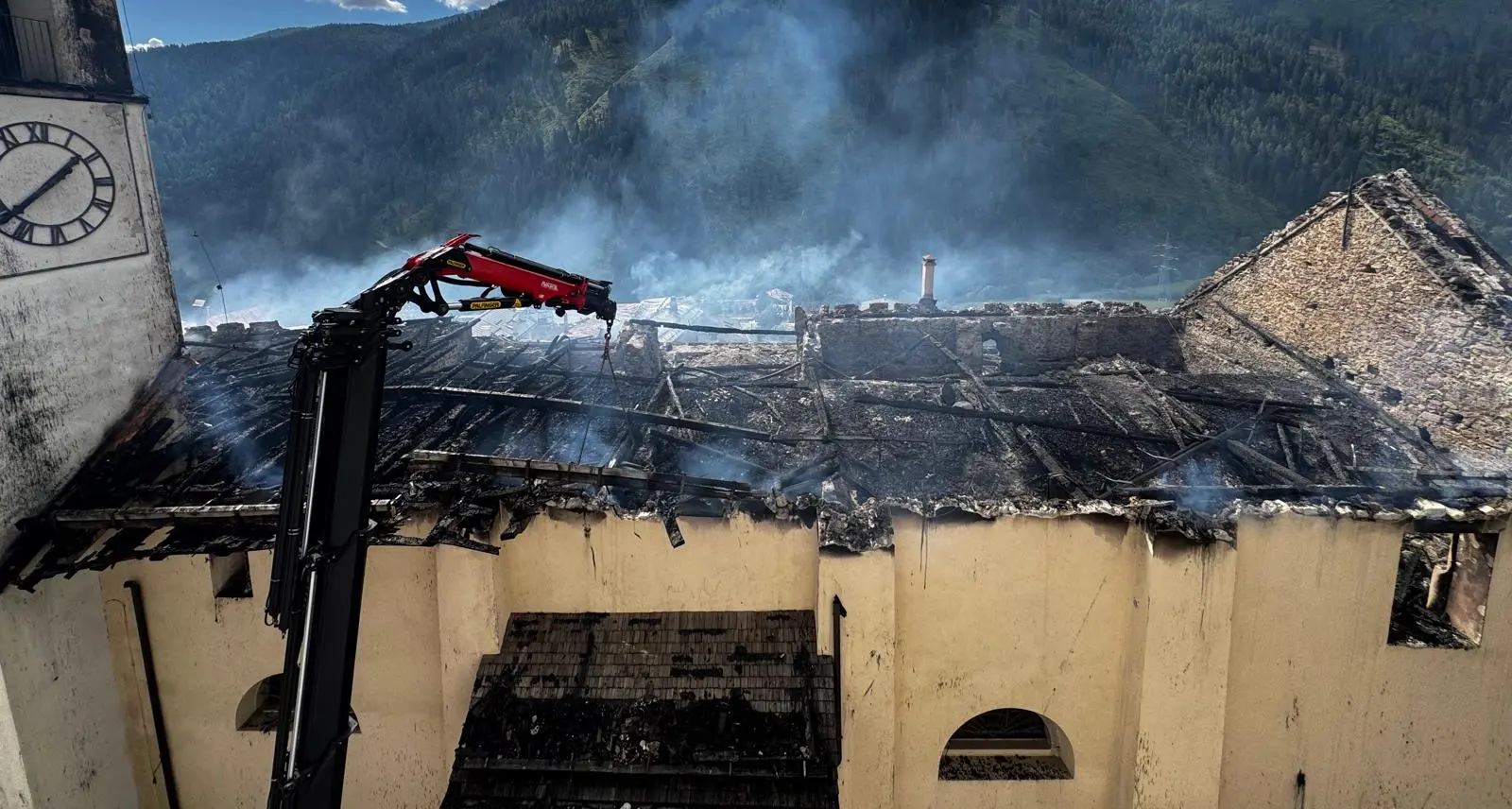 Incendio a Fraviano, il messaggio di Maura Delpero: «Vicina a tutti»