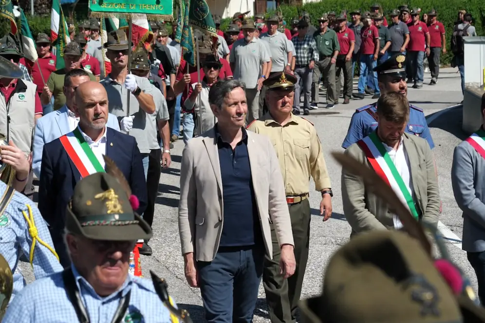 Sant'Orsola Terme festeggia i 60 anni degli alpini, l'appello ai giovani di Spinelli