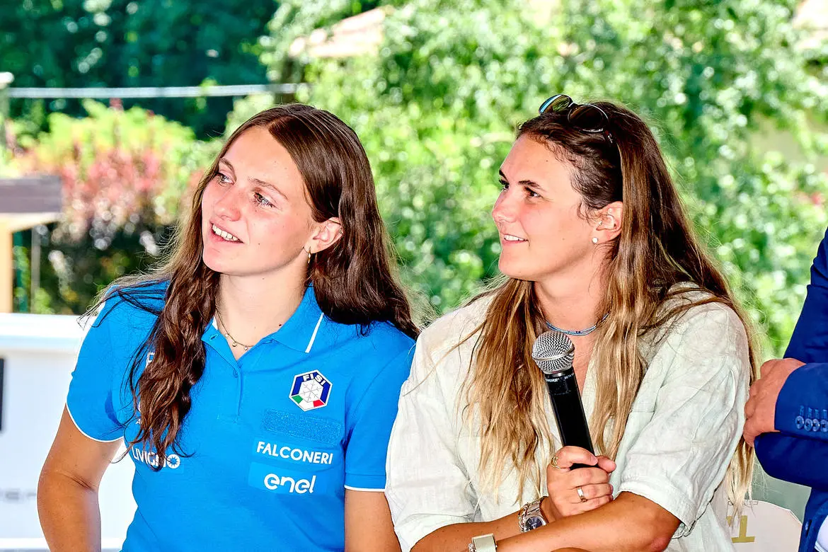 Spiazzo celebra le tre olimpiche Bonafini, Chesi e Pirovano davanti al paese
