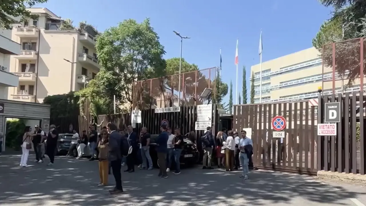 Roma, condannato per stupro e lesioni: la reazione di \"Non una di meno\"