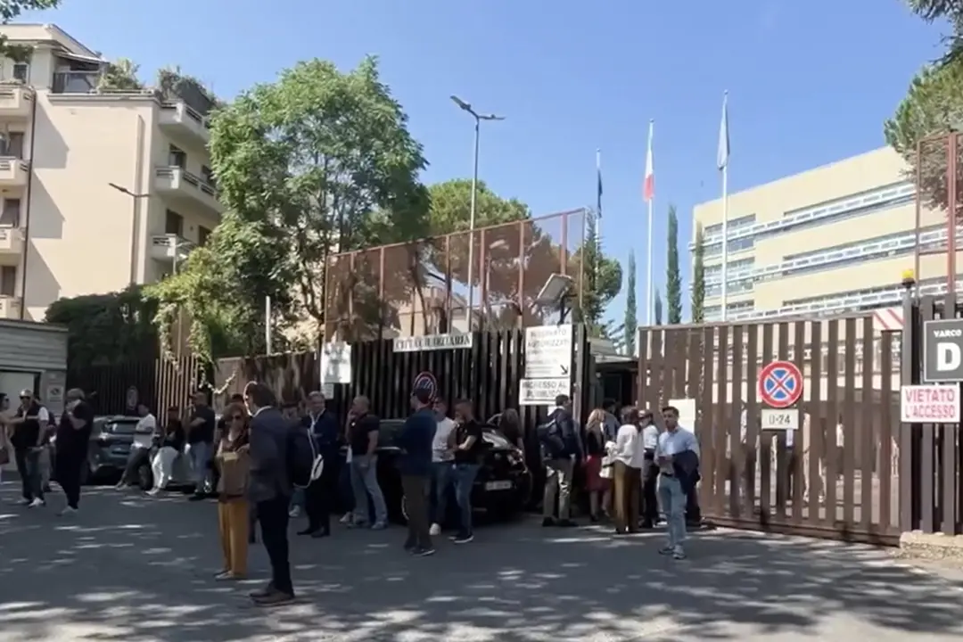 Roma, condannato per stupro e lesioni: la reazione di \"Non una di meno\"