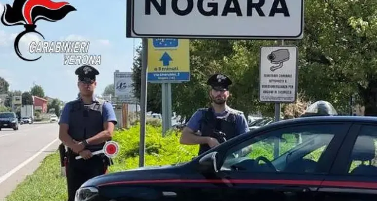 Tenta di accoltellare uno sconosciuto nel Veronese: arrestato un 28enne
