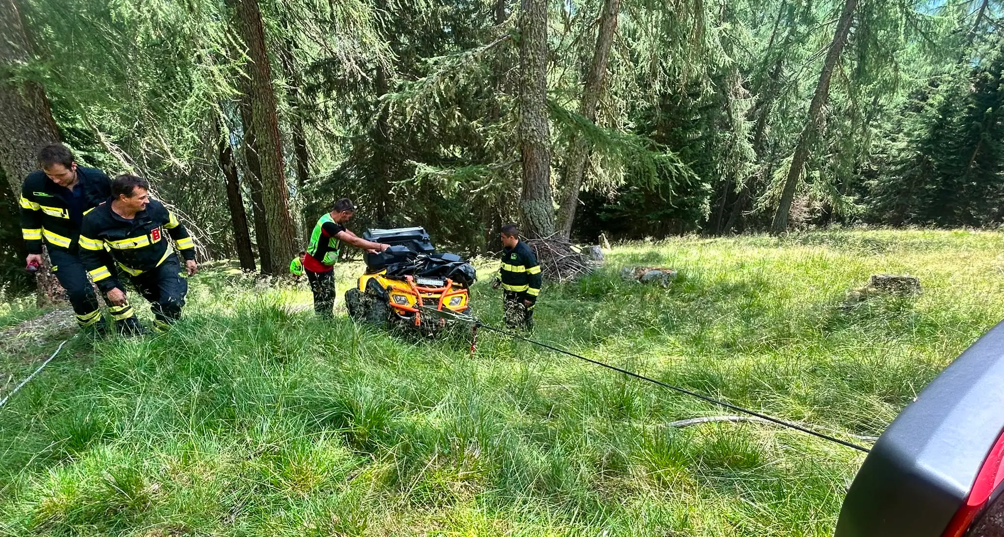 Val di Rabbi, travolto dal proprio quad: 50enne in codice rosso