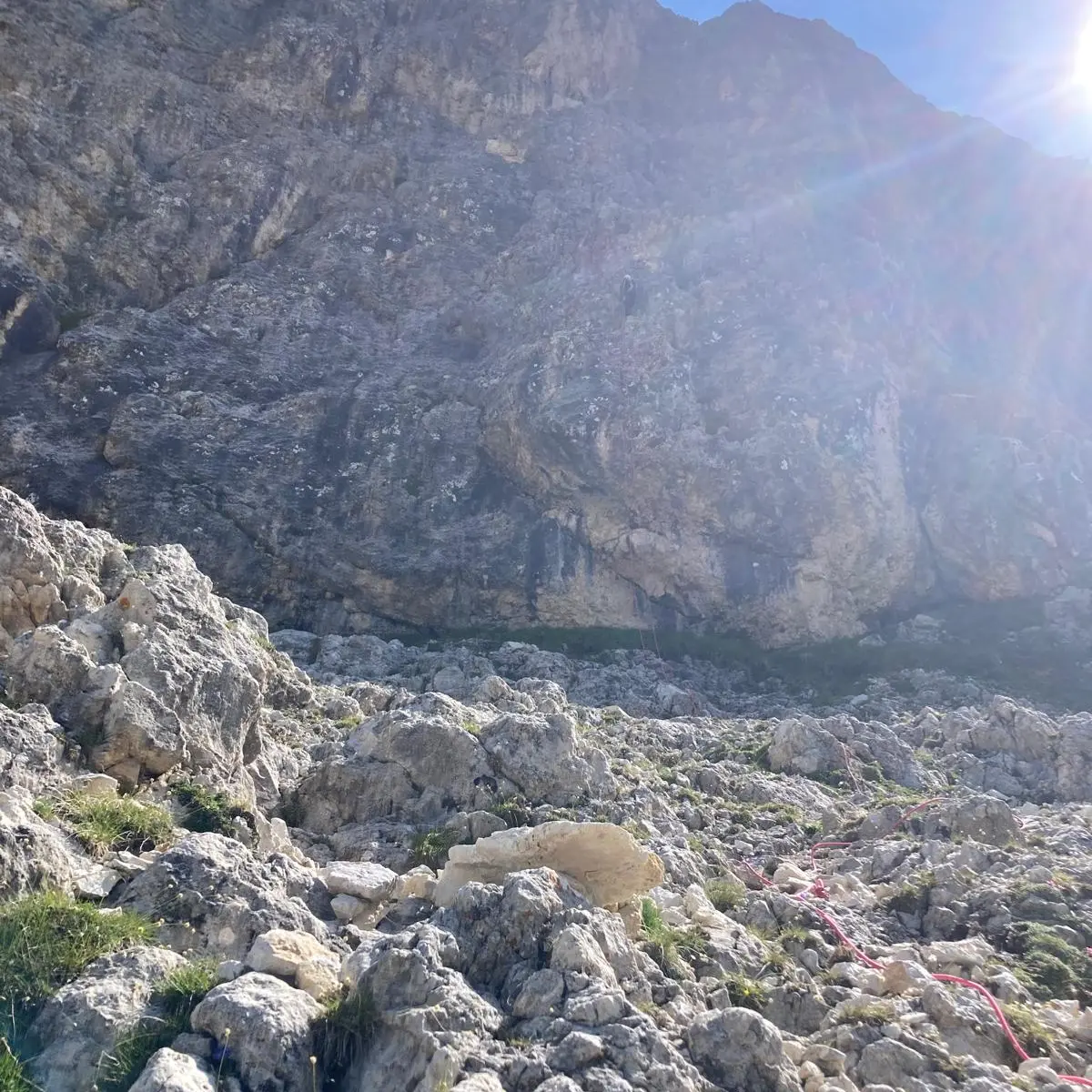 Climber precipita per 40 metri sulla Roda del Diavolo: è grave