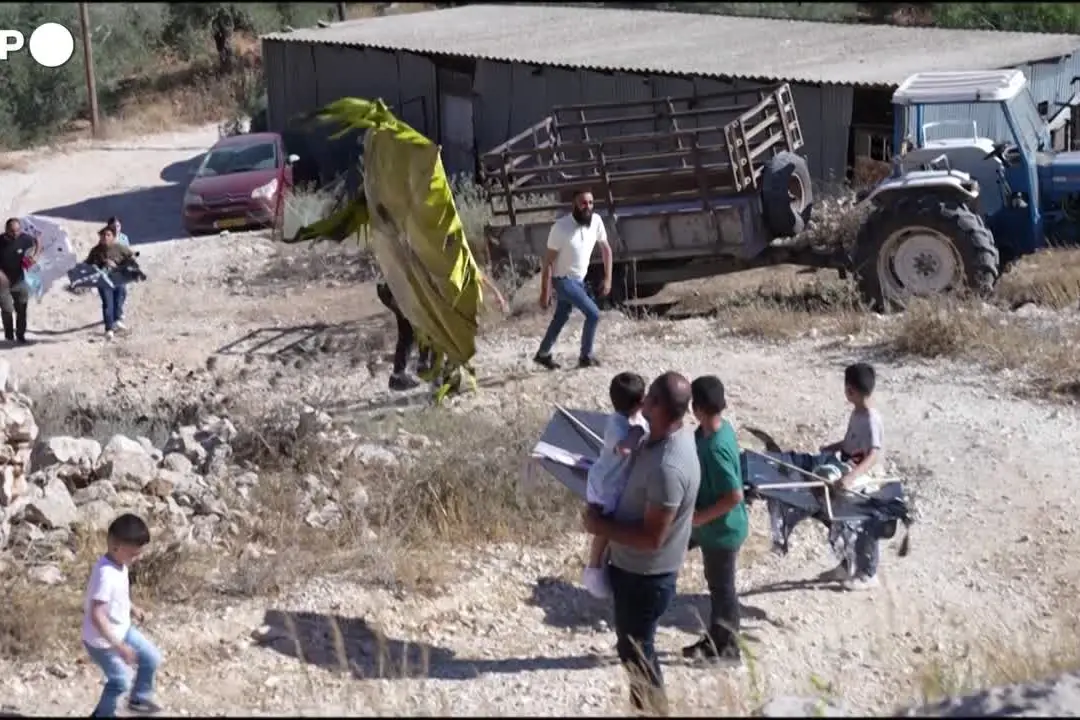 I palestinesi lanciano un messaggio ai coloni con un festival