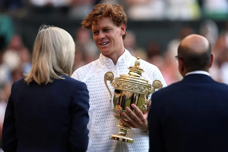 Sinner-mania: il mondo del tennis acclama il campione altoatesino
