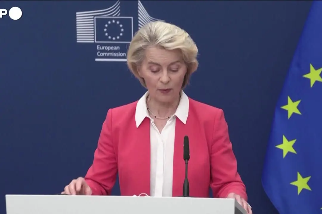 Von der Leyen: \"Serve un'età minima per l'accesso ai social\"