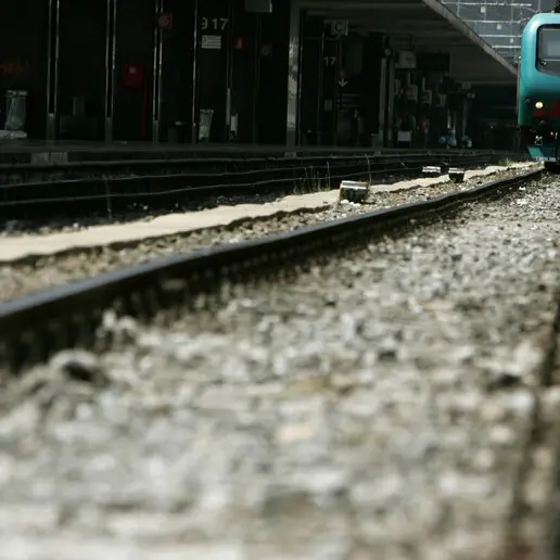 Pendolari Rovereto-Bolzano, de Bertolini: «Costi quasi tripli rispetto a chi parte da Trento»