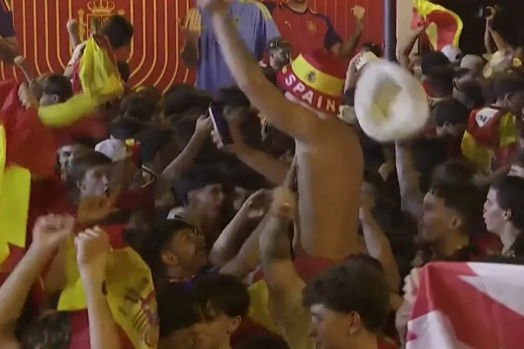 Madrid, tifosi in delirio dopo l'approdo alla finale dei Mondiali