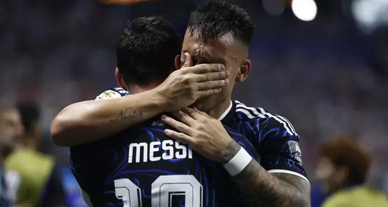 Messi trascina l'Argentina: battuta l'Inghilterra 2-1, è finale mondiale