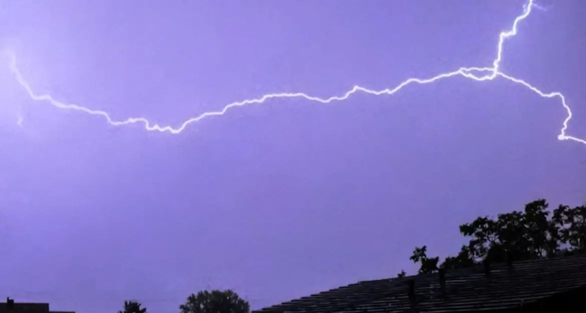 Allerta meteo in Trentino fino a venerdì sera: possibili nubifragi e raffiche di vento