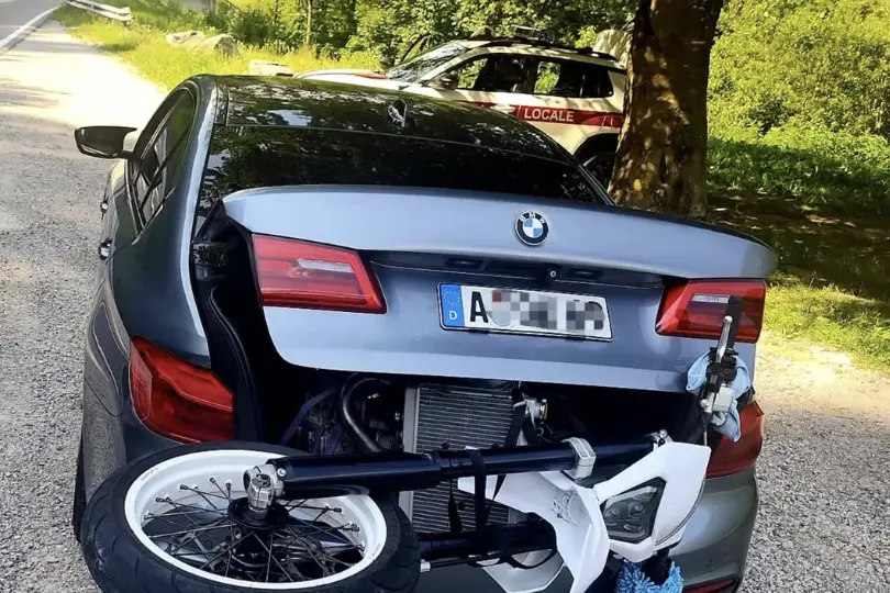 Moto nel bagagliaio, la multa durante un controllo nelle Giudicarie