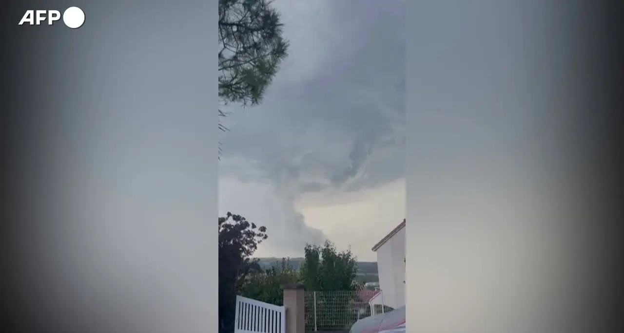 Mini-tornado a nord di Saint-Etienne
