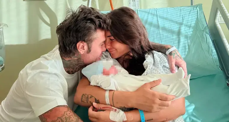 Nato Edoardo Lupo, Fedez festeggia l'arrivo del terzo figlio