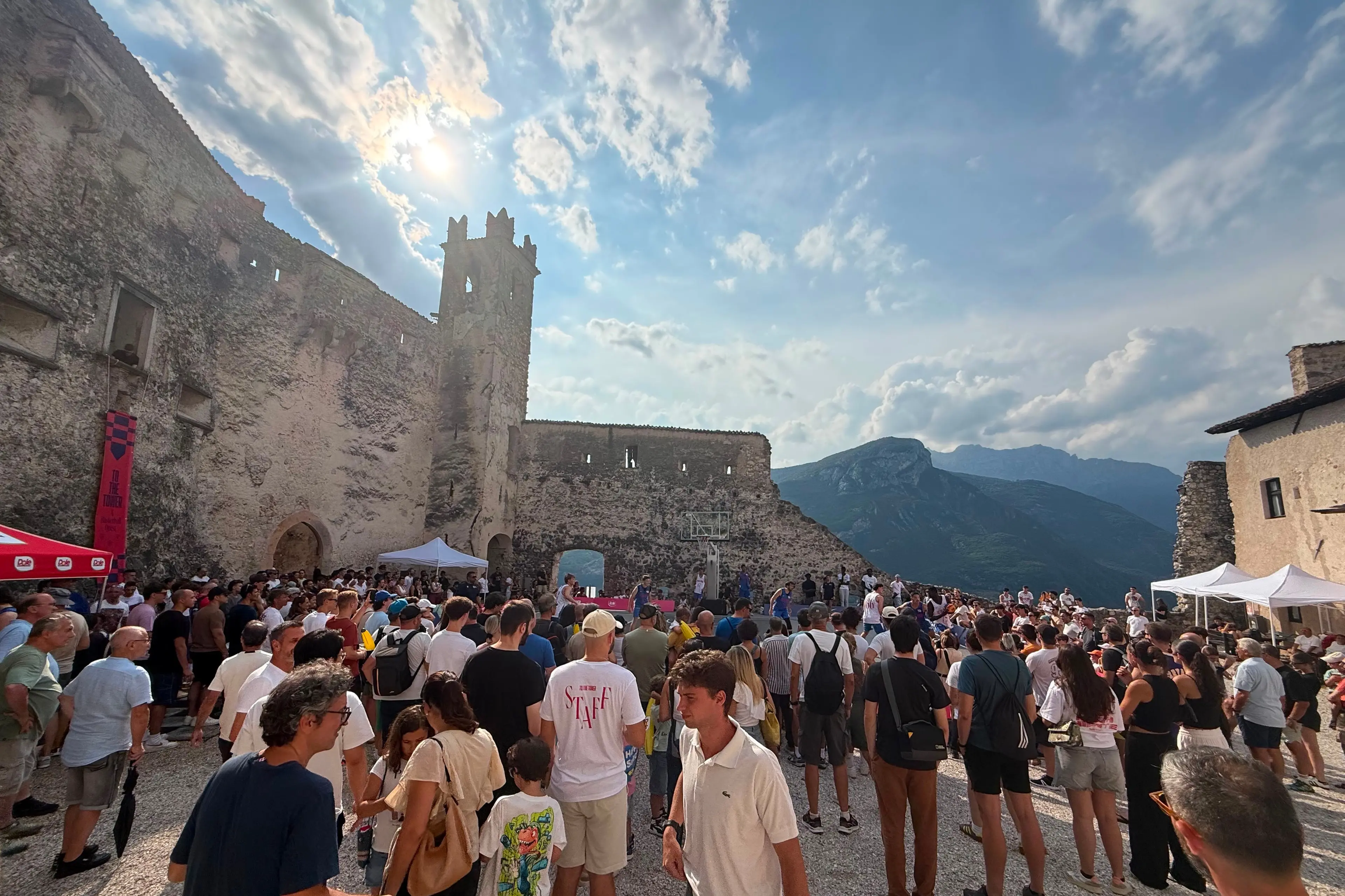 Castel Beseno, quasi 1.800 spettatori per To The Tower 2026