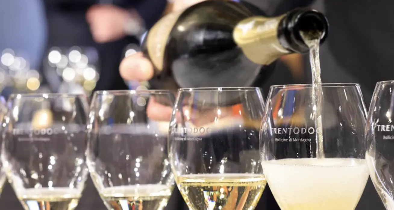 Trentodoc, nel 2025 vendute 12,2 milioni di bottiglie: fatturato stabile