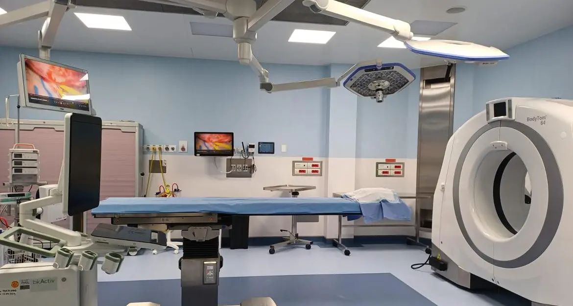 Al Santa Chiara inaugurata la nuova sala di neurochirurgia ad alta tecnologia
