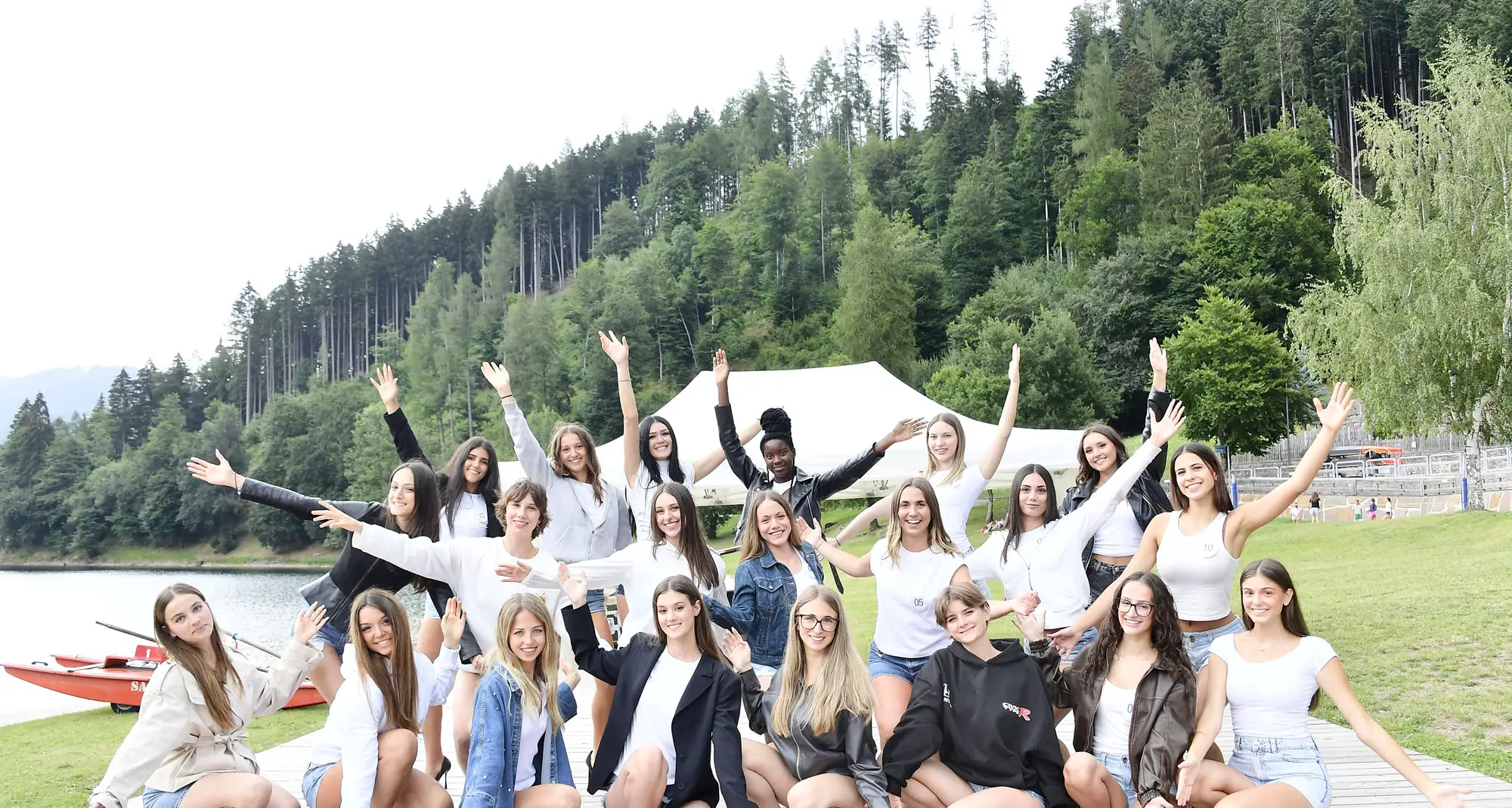 Miss Italia, gli shooting delle concorrenti tra i paesaggi dell'Altopiano di Piné