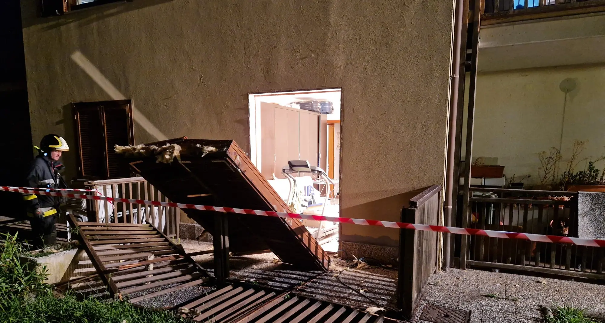 Scoppia un fornello da campeggio a Pergine: un ferito e palazzina evacuata