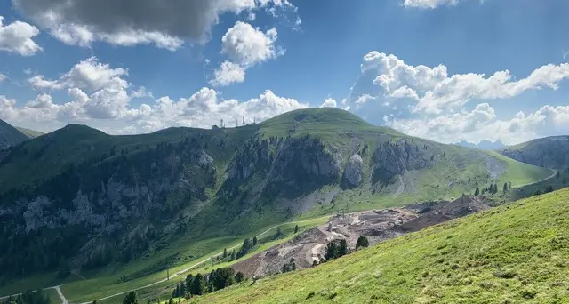 Latemar, Italia Nostra contro il bacino di Stava: «Ferita alla montagna»