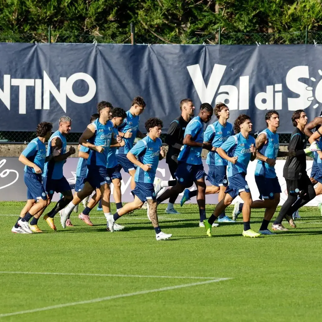 Napoli, sabato sera la presentazione ufficiale della squadra in piazza a Dimaro