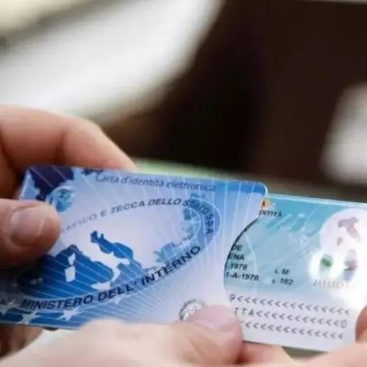 Carta d'identità cartacea, dal 3 agosto stop all'espatrio. Il Comune di Trento invita a prenotare la “Cie”
