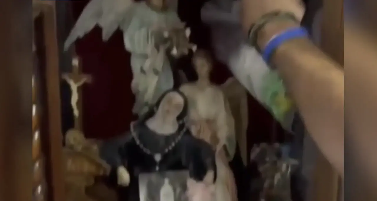 Cocaina in casa fra le statuette religiose, un arresto a Milano