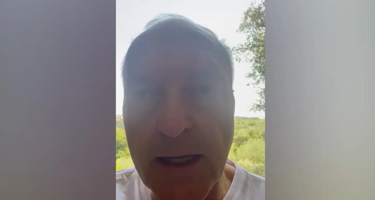 Fakir, \"sangue nelle vie aeree nelle morti per meccanismi asfittici compressivi\"