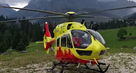 Paura sulle Pale: fulmine centra la ferrata, un escursionista in ospedale