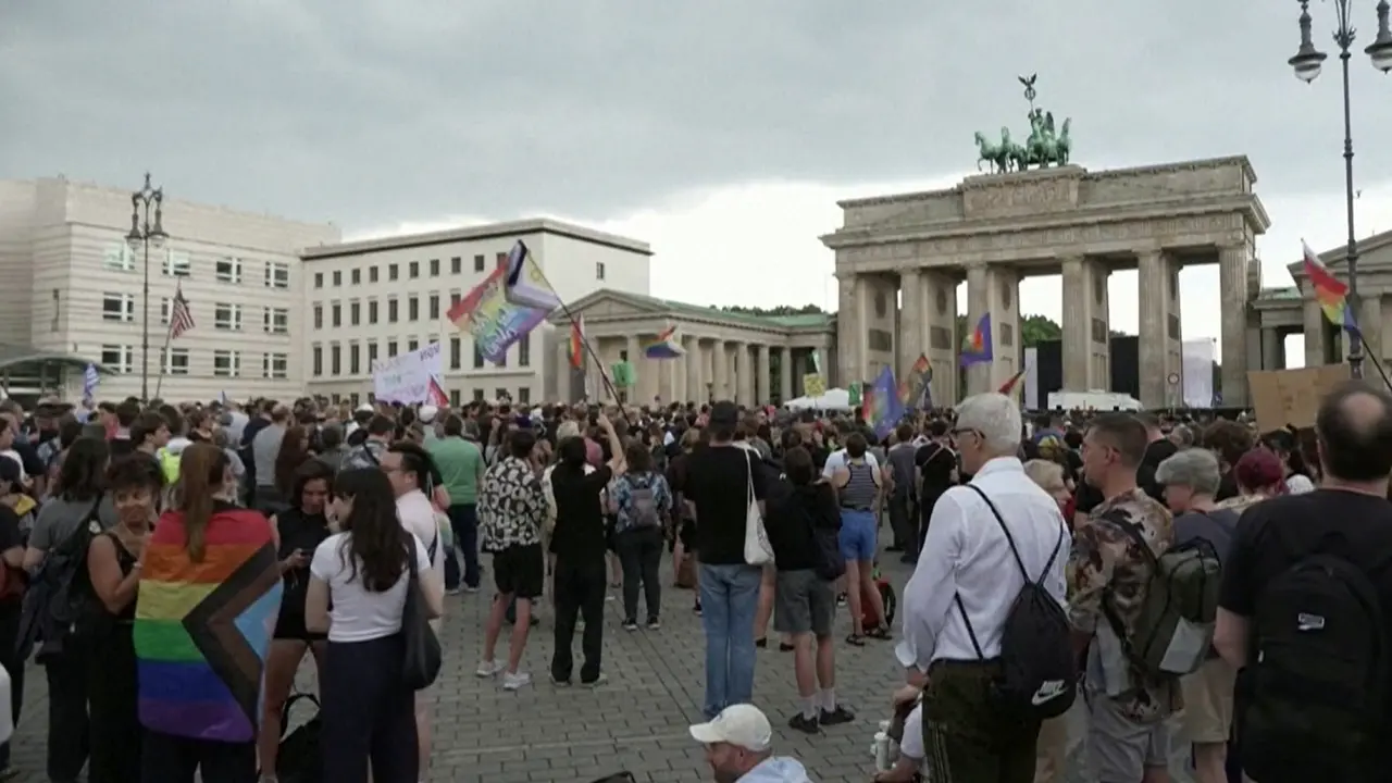 Attacco al Pride di Berlino, la reazione della città