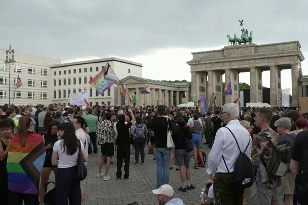 Attacco al Pride di Berlino, la reazione della città