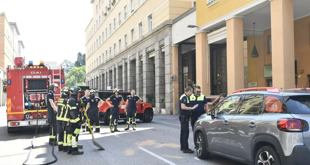 Ennesimo gravissimo investimento a Bolzano: vittima una donna. I soccorsi e i rilievi - Foto