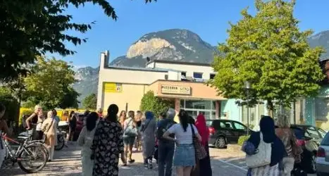 Ora dedicata alle donne al lido di Salorno: polemica all’ingresso tra Lega e comunità musulmana