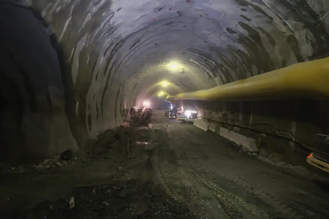 Tunnel del Brennero, abbattuto l’ultimo diaframma