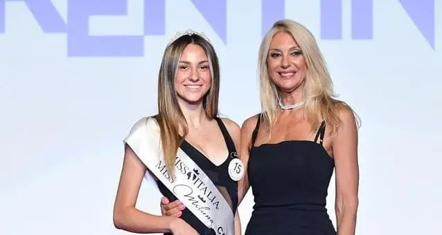 Miss Miluna Canazei, la diciottenne Giulia Mich conquista la corona davanti al Gran Tobià