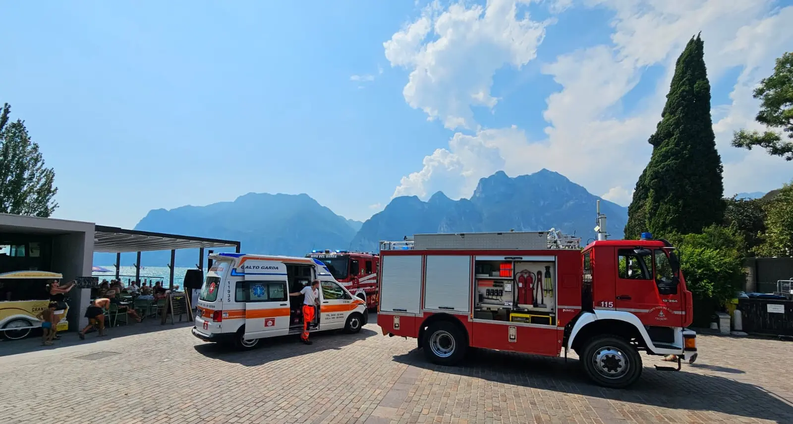 Allarme a Torbole, in spiaggia spunta una bomba