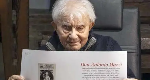 Addio a don Antonio Mazzi, fondatore di Exodus e simbolo dell'impegno sociale