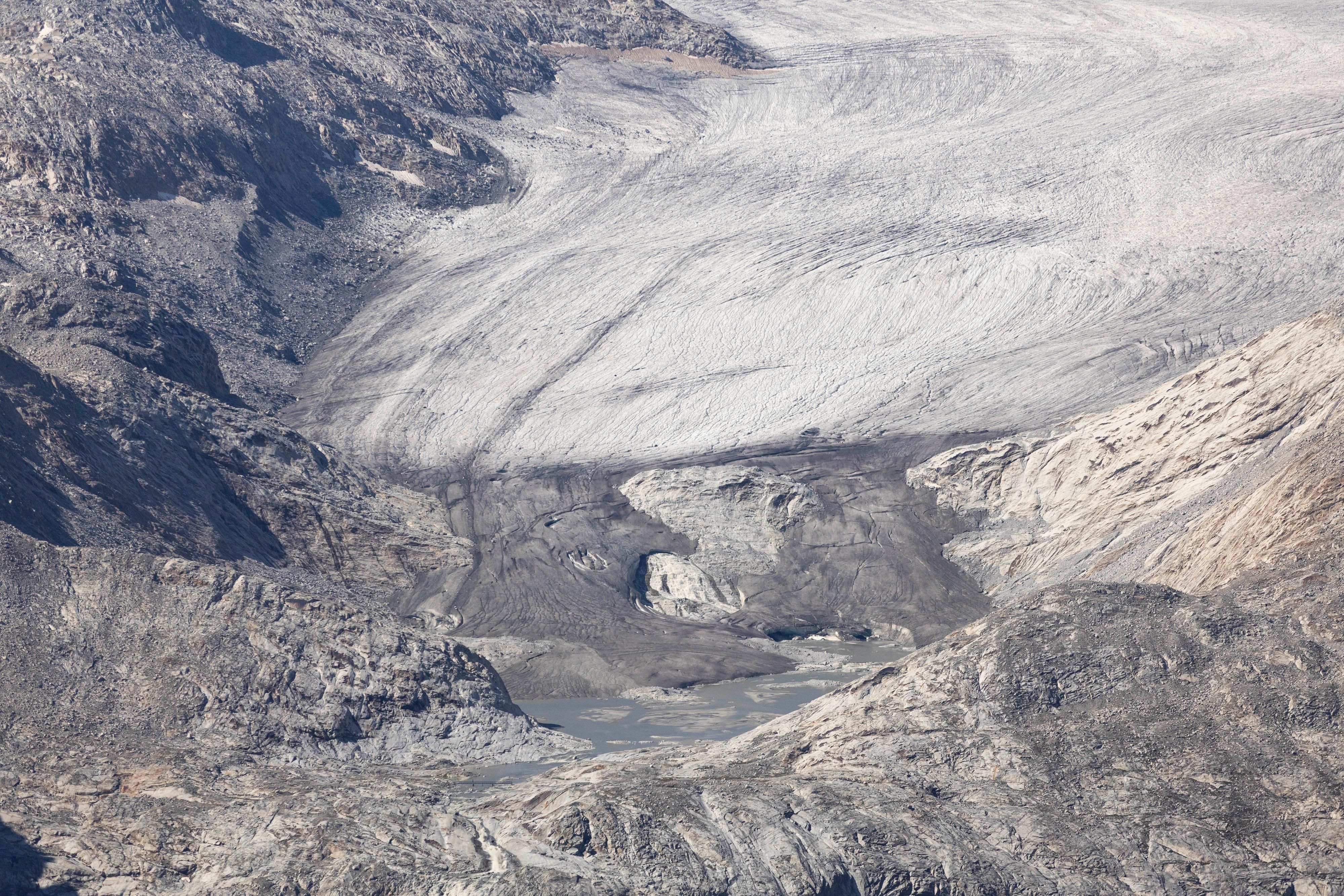 Ghiacciaio in flessione, caldo record e neve in riduzione a quota alta