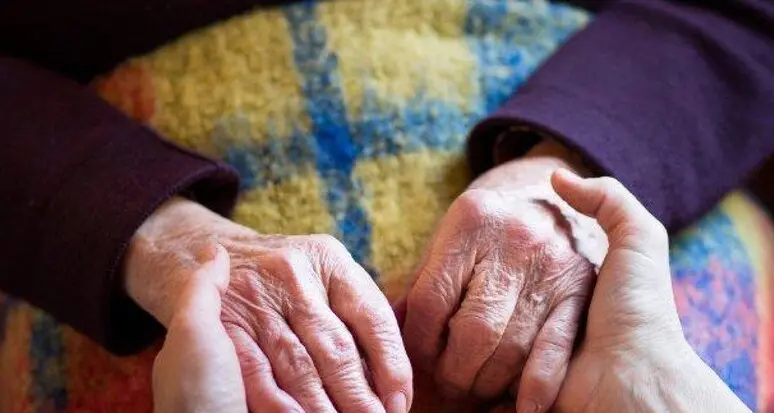 Assistenza domiciliare in Trentino, il sindacato: «Servono più operatori e rimborsi adeguati»