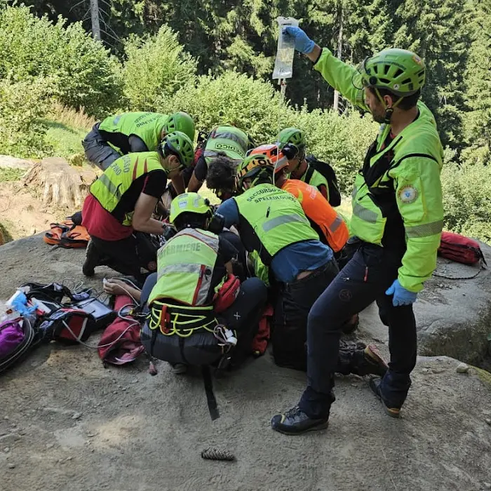 Commezzadura, incidente nel Bike Park: ventenne grave dopo una caduta