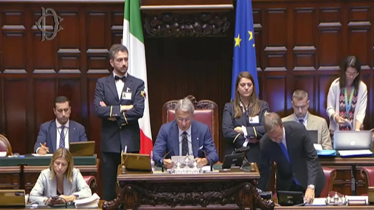 Ok della Camera alla risoluzione di maggioranza sulle comunicazioni di Giorgetti