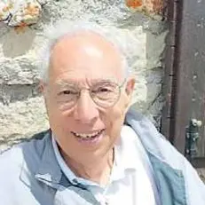 Don Chiasera: «Niente preti, i funerali li faranno i laici»