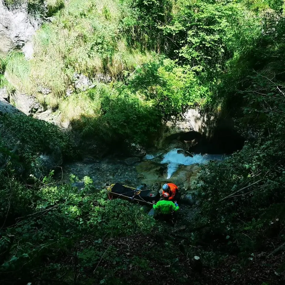 Riva del Garda, si infortuna nel canyon dell’Albola: soccorso un turista australiano