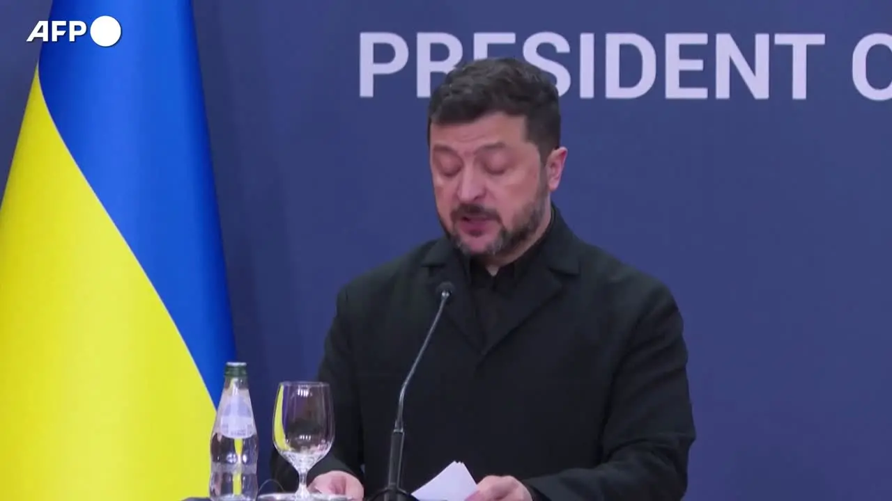 Zelensky a Belgrado: \"L'Ucraina non ha più centrali elettriche intatte\"