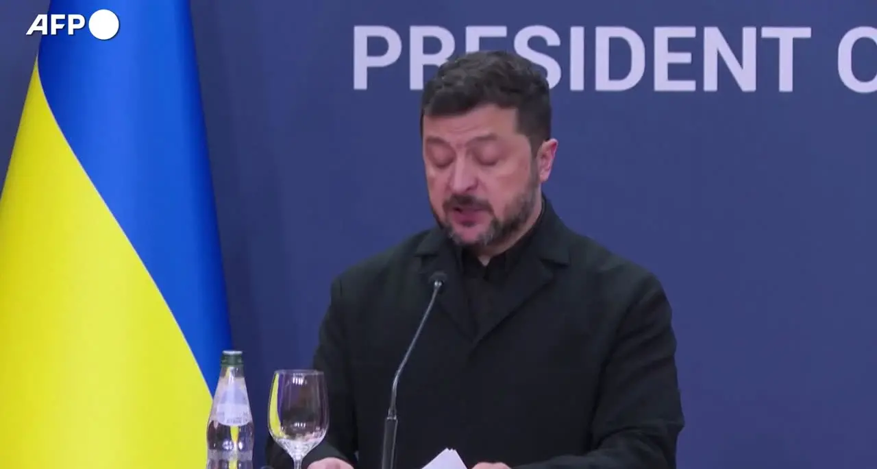Zelensky a Belgrado: \"L'Ucraina non ha più centrali elettriche intatte\"