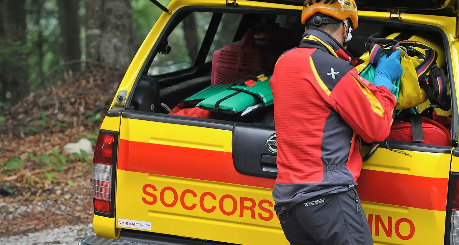 Paura sulla Presanella, quattro alpinisti scivolano per 150 metri