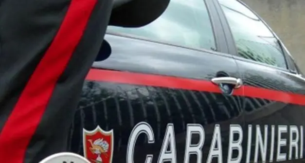 Malè, minorenne con un coltello di 21 centimetri diretto al parco giochi