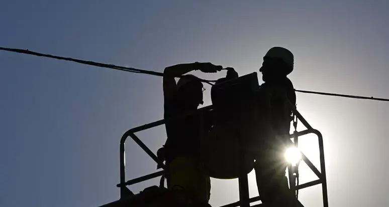 Caldo nei cantieri, il Pd del Trentino chiede i numeri su stop ai lavori e controlli